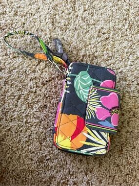 NWOT Vera Bradley Zip ID Wallet in Jazzy Blooms